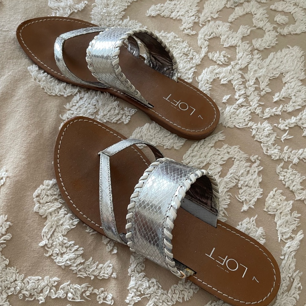 Sandals - Loft Size 7 - Picture 2 of 5
